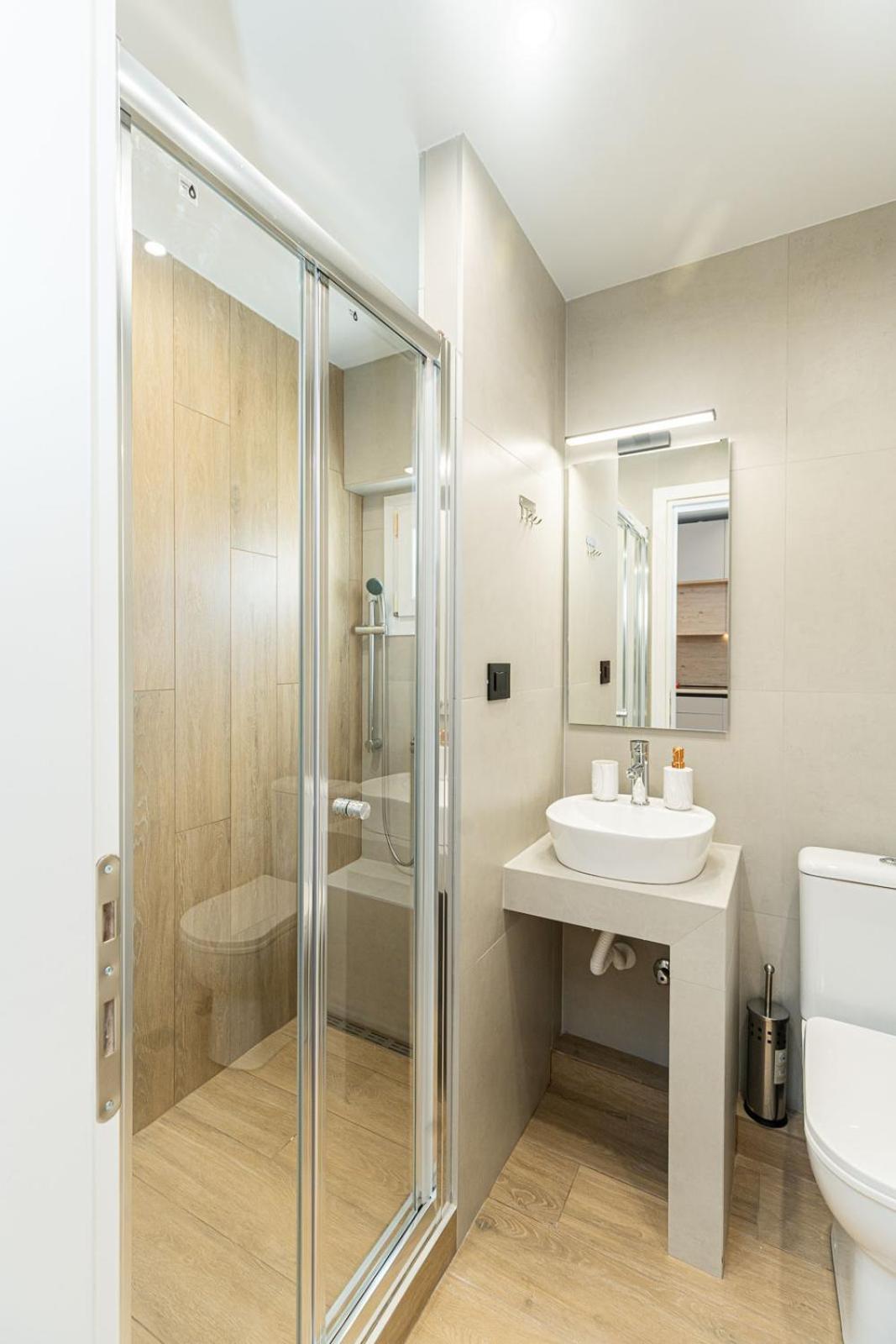 Modern 3 Bedroom Luxury Apartment Salonicco Esterno foto